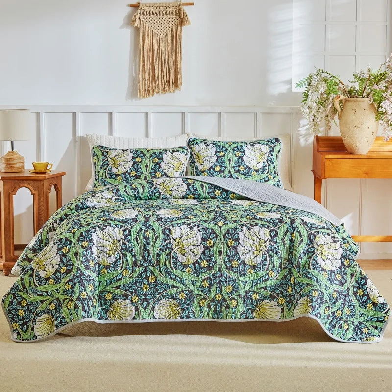 Quilted Bedspread Set with Matching Pillowcases