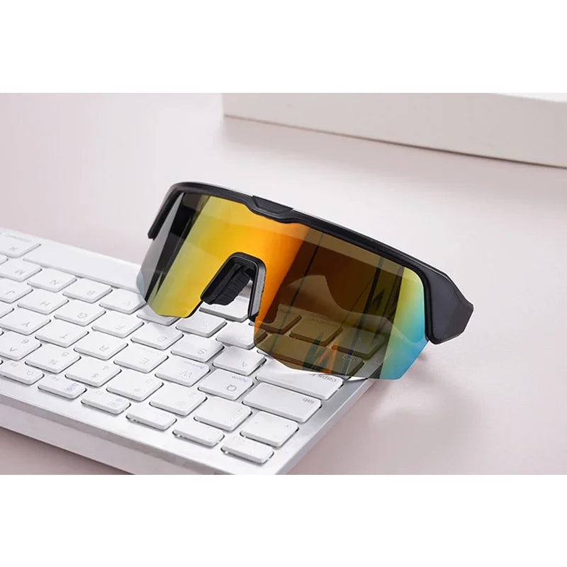 Smart Bluetooth Glasses with Built-In Audio for Cycling and Running