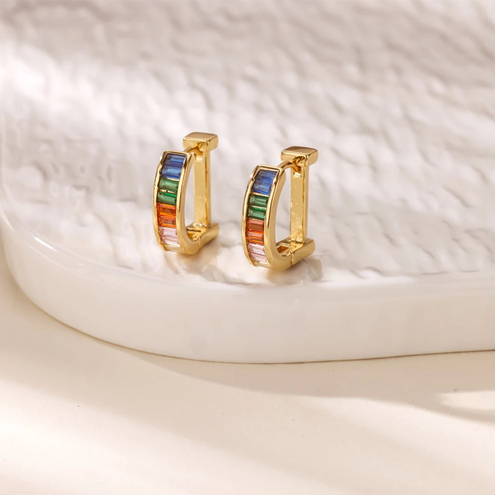 Boucles d'oreilles créoles en zircon cubique ton or