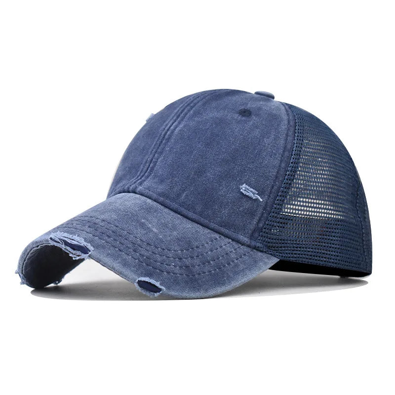 Dunkelblaue Vintage-gewaschene Baumwollbaseballkappe von der Seite