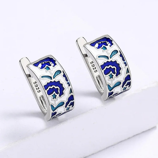 Pendientes de Tuerca Flor Azul Clásica