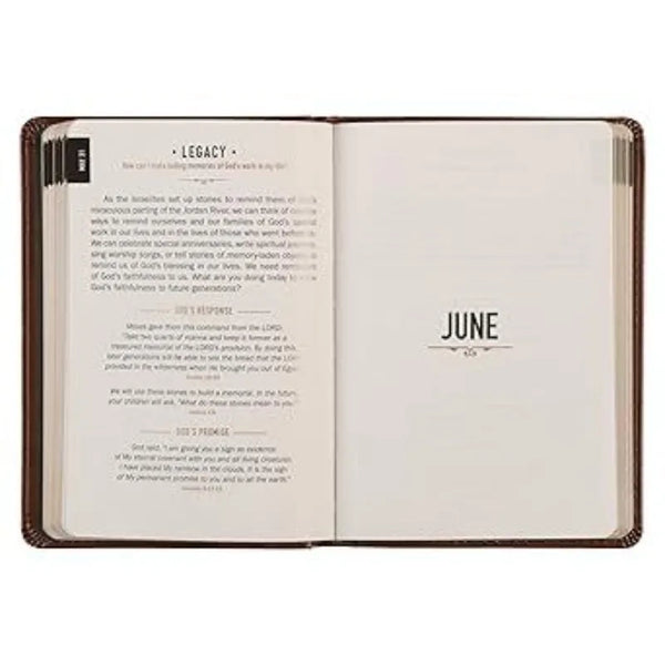 One Minute With God Daily Prayer Book for Men