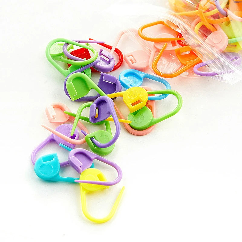 Colorful Locking Stitch Markers for Knitting & Crochet