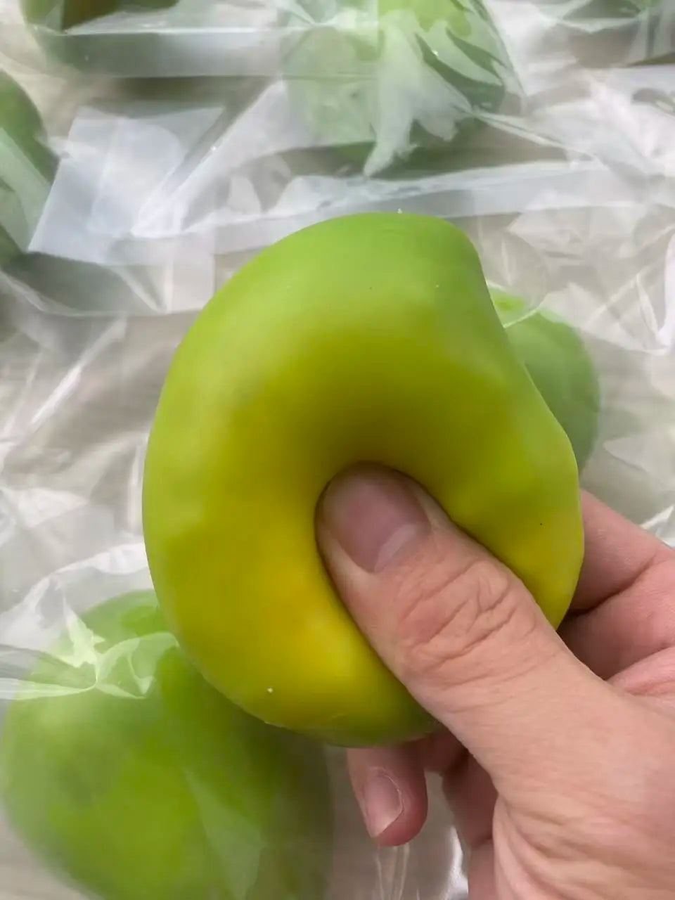 Color-Changing Mango Stress Ball with Crunchy Texture