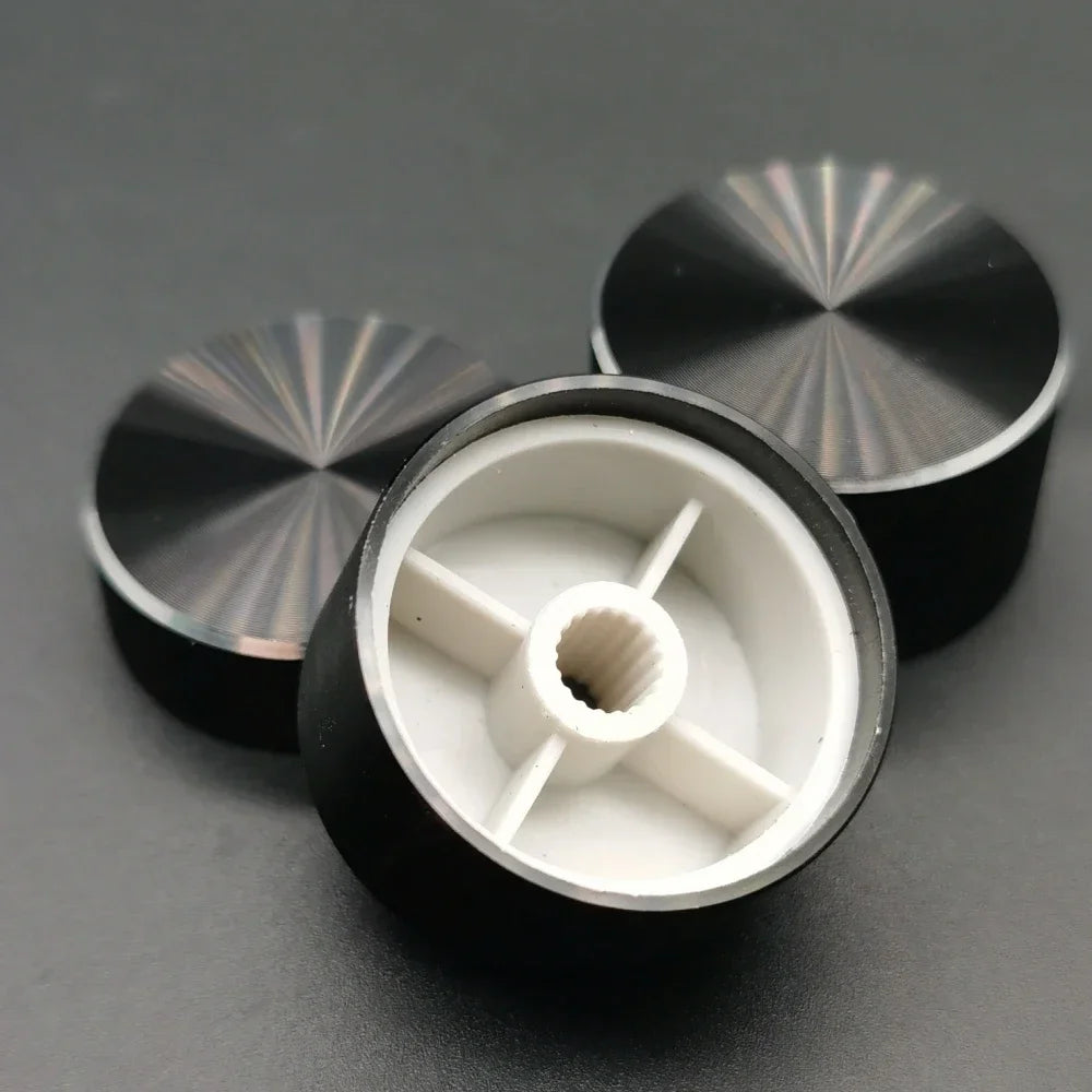 Black aluminum knurled knob for 6mm shaft potentiometers and encoders