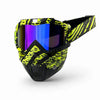 Ein Paar mehrfarbiger taktischer Motorradbrille mit schwarzem Rahmen und gelb-schwarzem Camouflage-Muster.