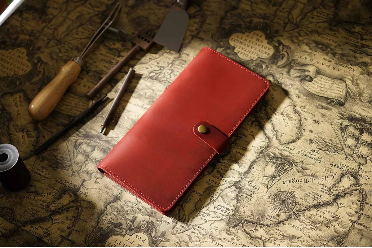 Vintage Leather Long Bifold Wallet with Snap Closure
