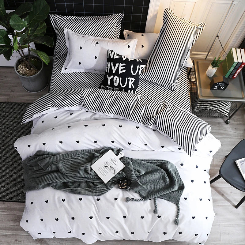 Funda Nórdica Reversible Geométrica en Blanco y Negro