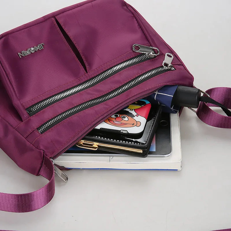 Leichte Nylon-Crossbody-Tasche