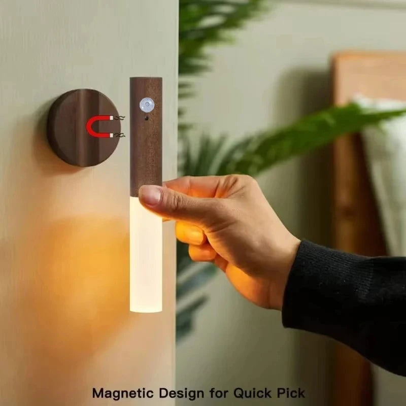 Luz Nocturna LED Recargable con Sensor de Movimiento