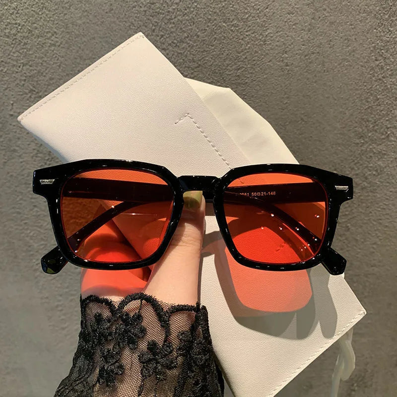 نظارات شمسية مربعة بتصميم ريترو مع حماية UV400