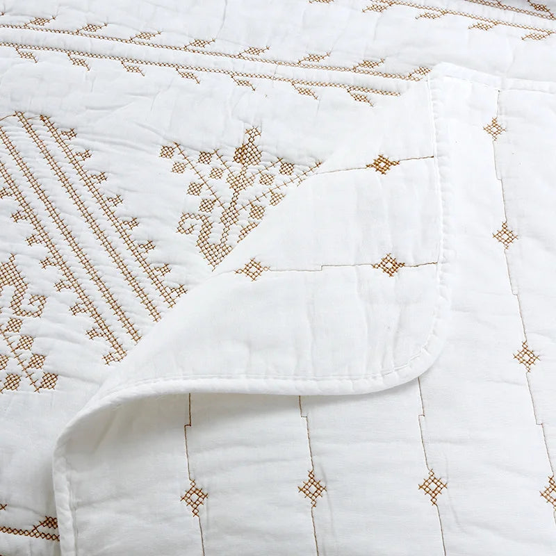 Quilted Cotton Bedspread Set with Embroidered Patchwork Design