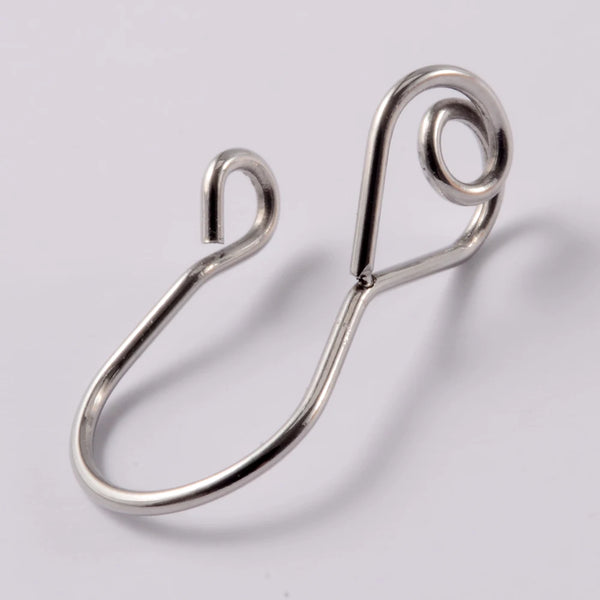 Silberne Spiral-Nasenring ohne Durchstich aus chirurgischem Edelstahl.