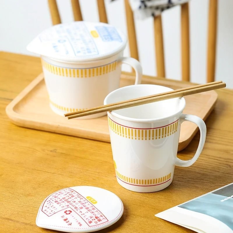 Ceramic Noodle Bowl with Lid and Handle