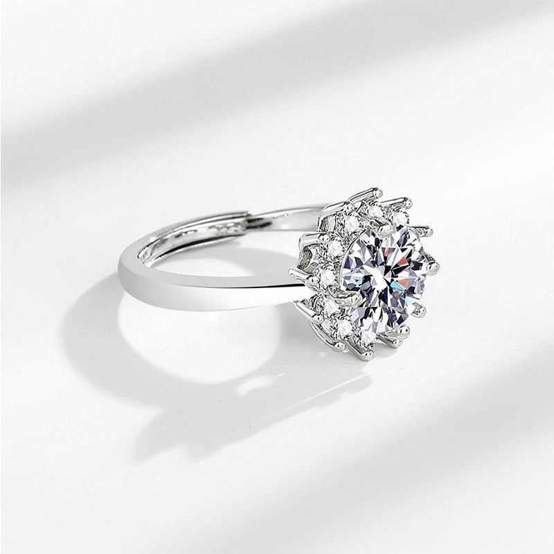 D-Color Moissanite Solitaire Ring in 925 Sterling Silver