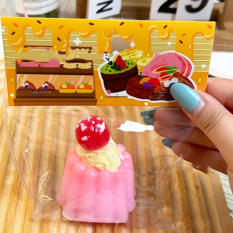 Juguete Antiestrés de Pastel Esponjoso