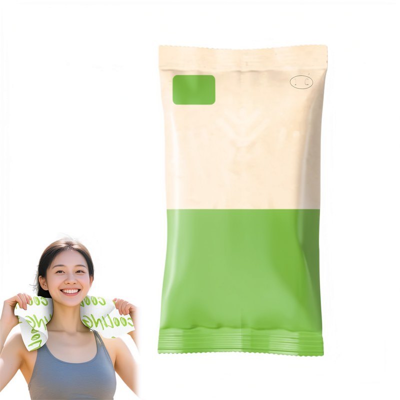 Un paquet de serviettes de refroidissement instantanées de couleur beige pâle et vert lime.