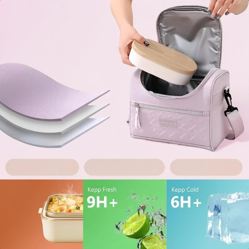 Bolsa térmica rosa con correa acolchada junto a comida y cubitos de hielo.