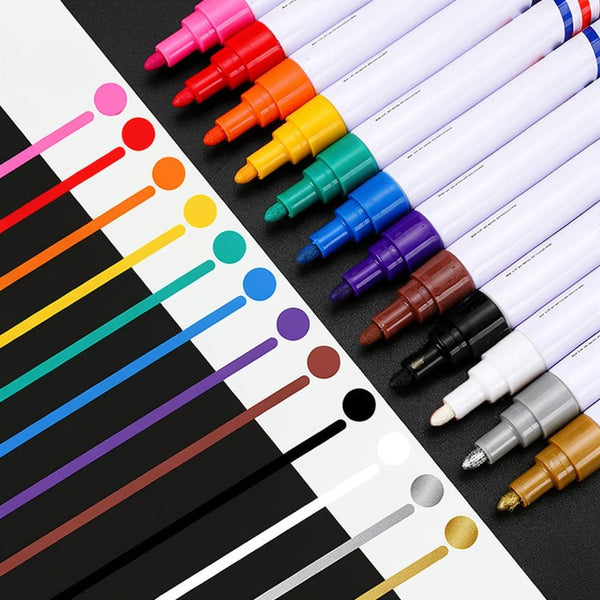 Collection de stylos de réparation de rayures pour peinture automobile, avec une large gamme de couleurs et de conseils dispo