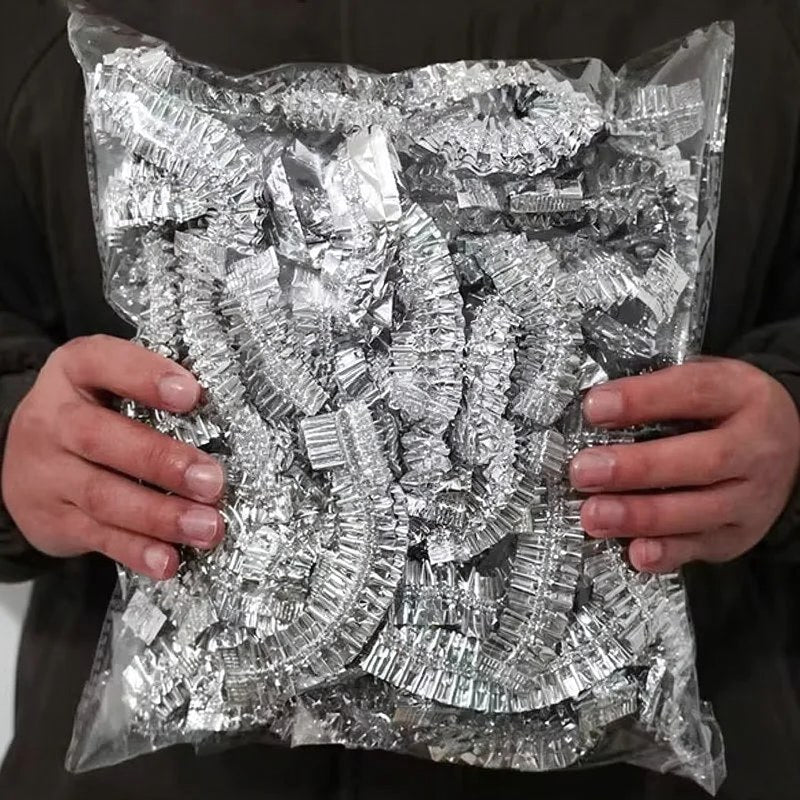 Durchsichtiger Plastikbeutel gefüllt mit wiederverwendbaren Aluminium-Essverschluss für Wärmespeicherung.